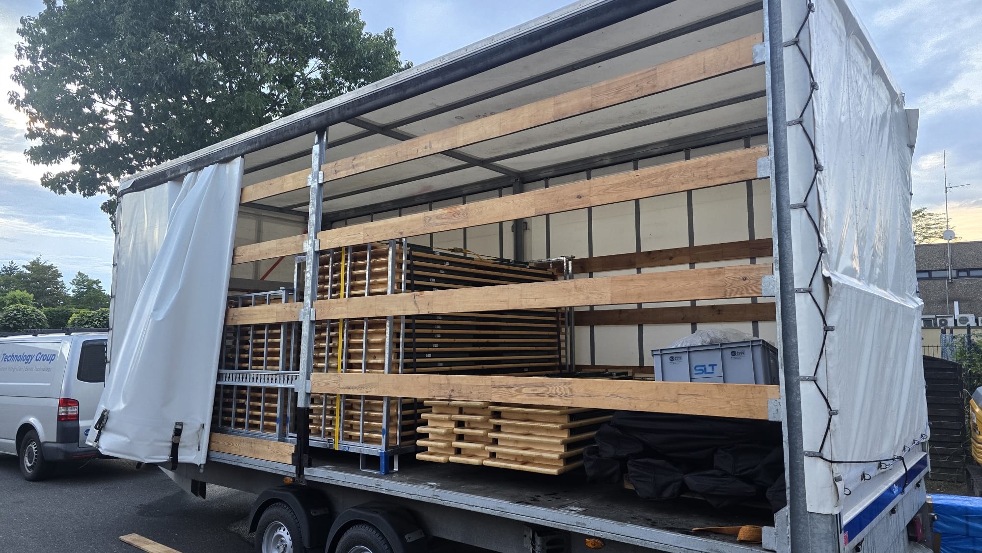 3500 kg Planenanhänger – Vorschau 4